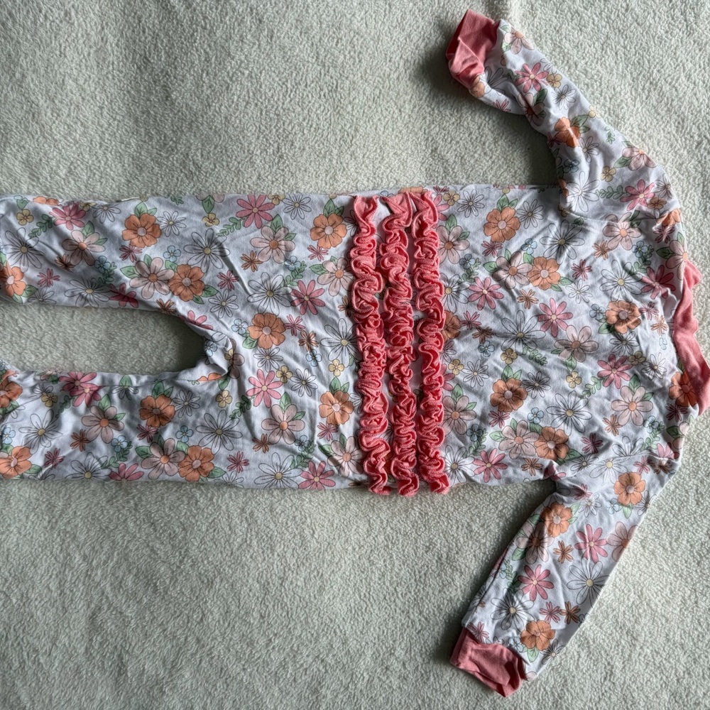 Milkberry Bamboo Rayon Baby Girl Floral Sleeper - Ruffle Footie 0-3M - Picture 3 of 5